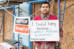 lowes worker